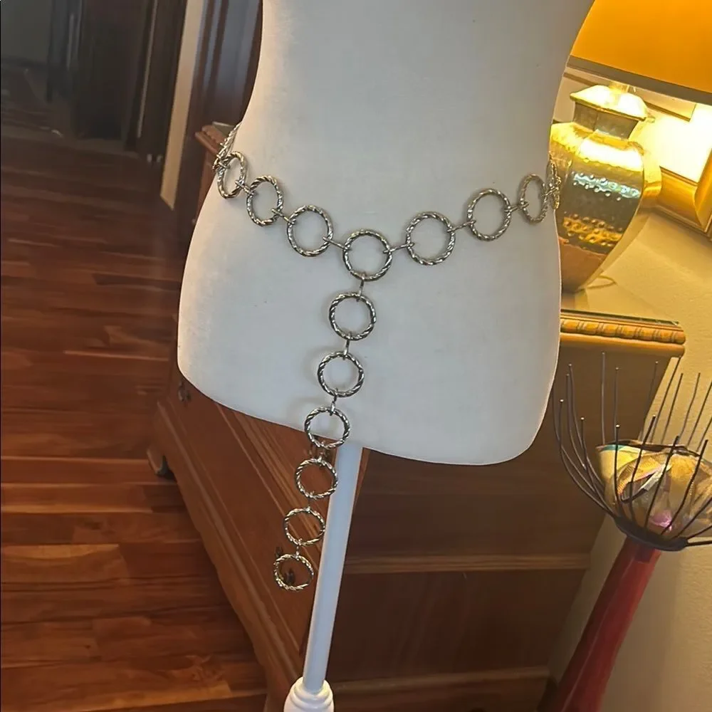 Silver Twisted Circle Chain Belt